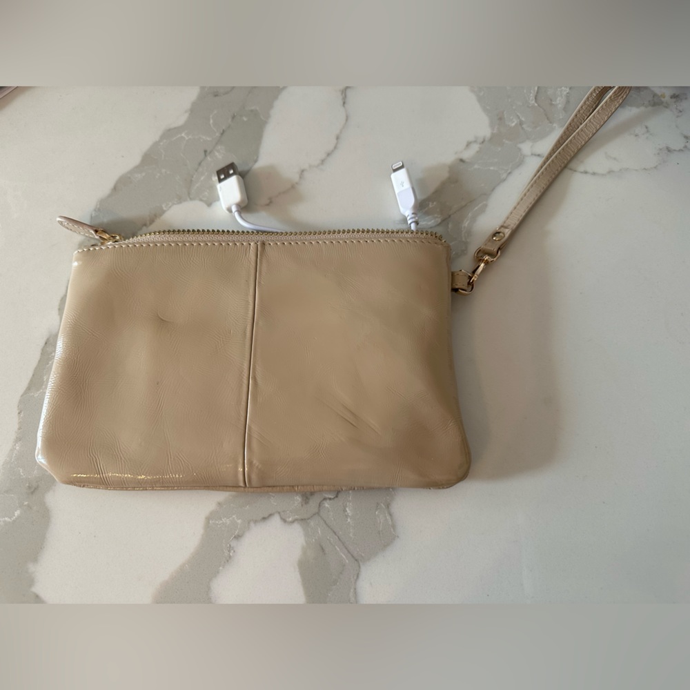 Phone charging wristlet-HB